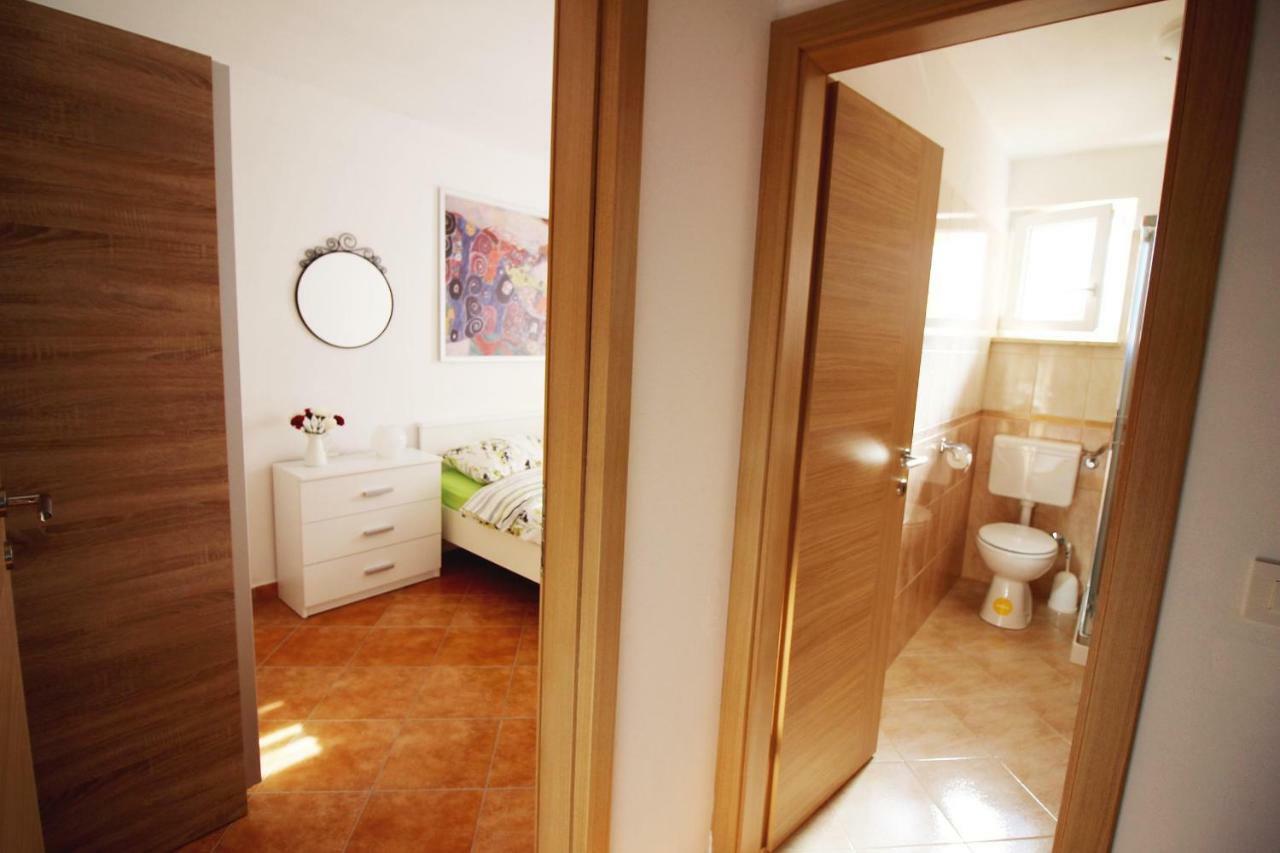 House Anna Apartment Porec Bagian luar foto