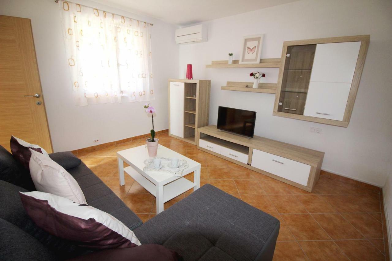 House Anna Apartment Porec Bagian luar foto